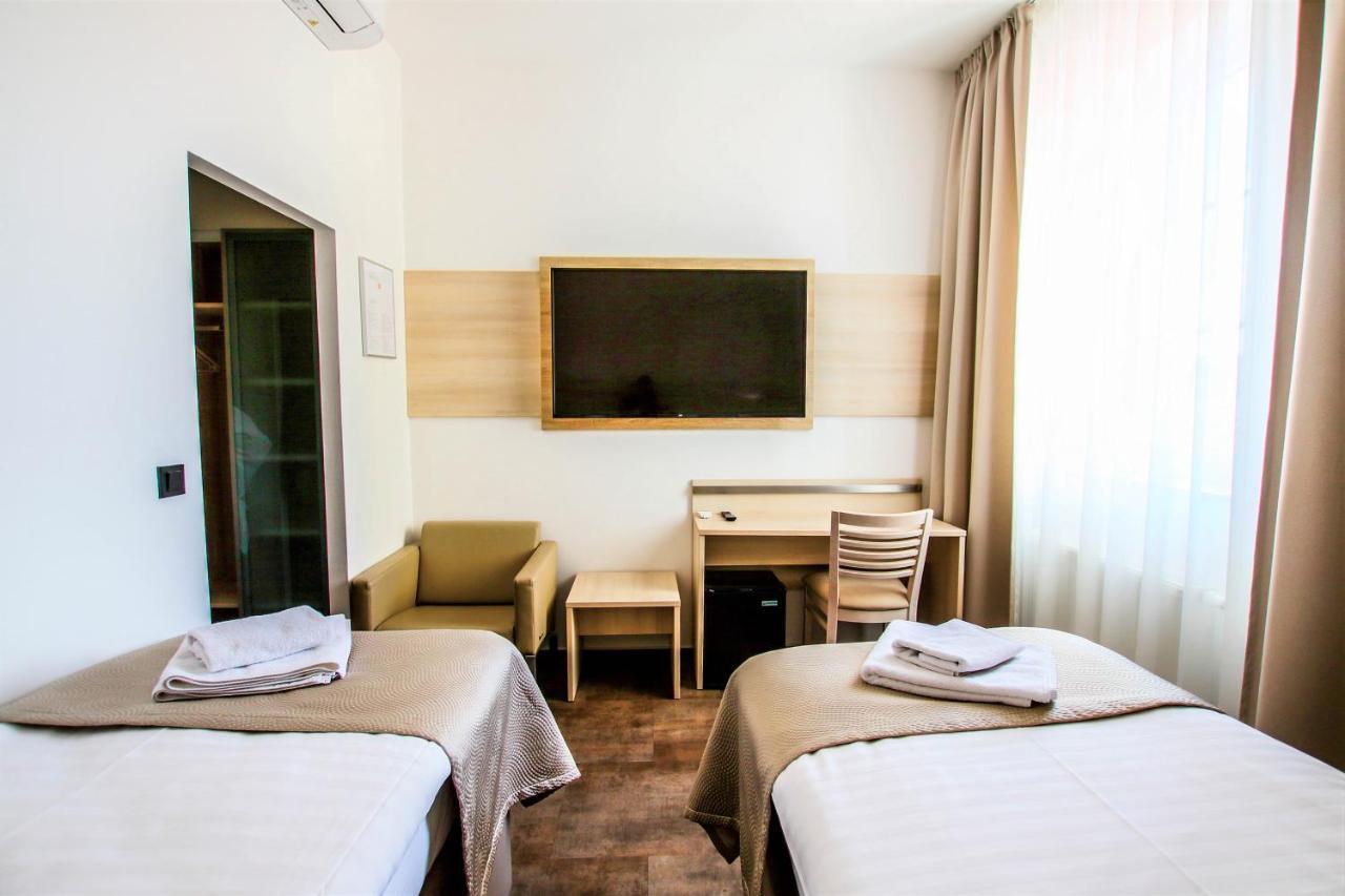 Hotel Mariel زنويمو المظهر الخارجي الصورة